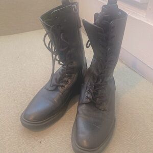 Beautiful Zara militar booties